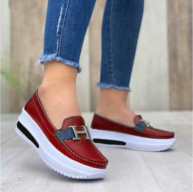 Mocassim Feminino em Couro Genuino - Scarlet Fiore