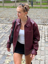 Jaqueta Feminina de Inverno em Couro Genuino - EuroPro