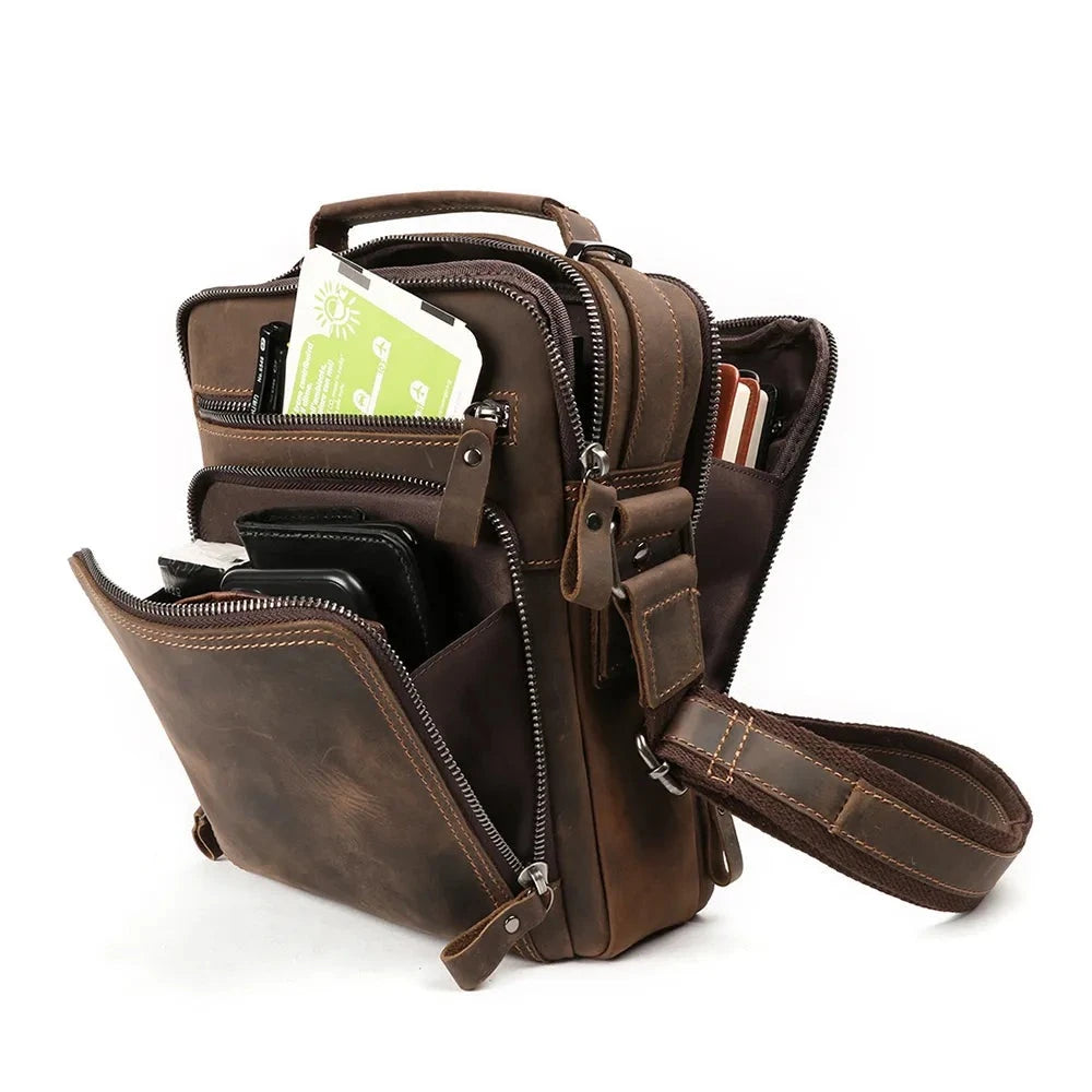 bolsa de ombro, bolsa de ombro em couro, bolsa de ombro em couro genuino, couro de vaca, mochila em couro genuino, mochila