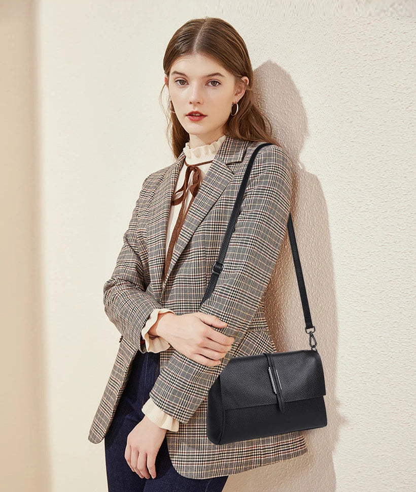 Bolsa Feminina em Couro Genuíno - Beatrice Milani