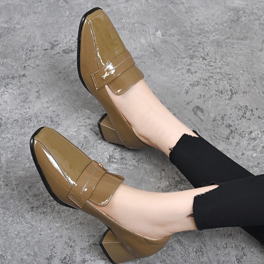 Scarpin Feminino em Couro Genuíno - Jesse Salles