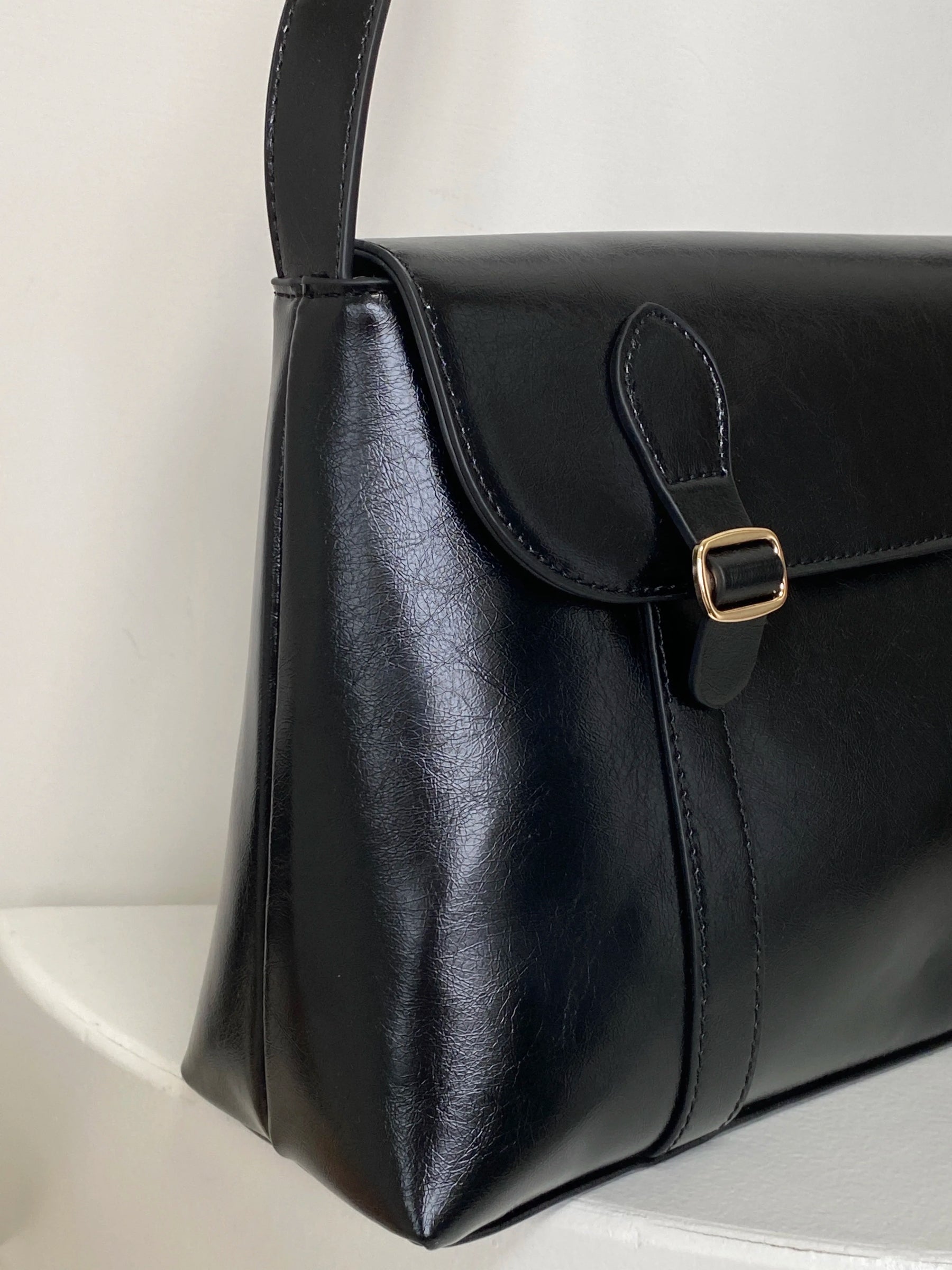 Bolsa Feminina em Couro Genuíno - Morissette