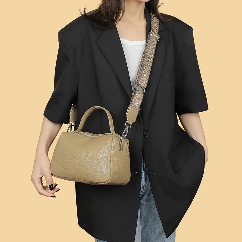 Bolsa Feminina em Couro Genuíno - Bellini