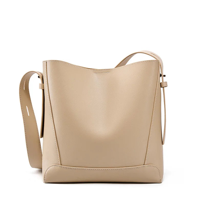 Bolsa Feminina em Couro Genuíno - Stevens