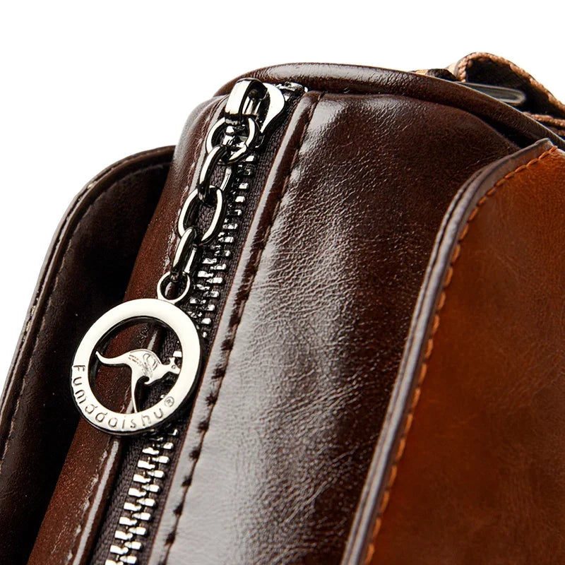 Bolsa Feminina em Couro Genuíno - Chloe Louise