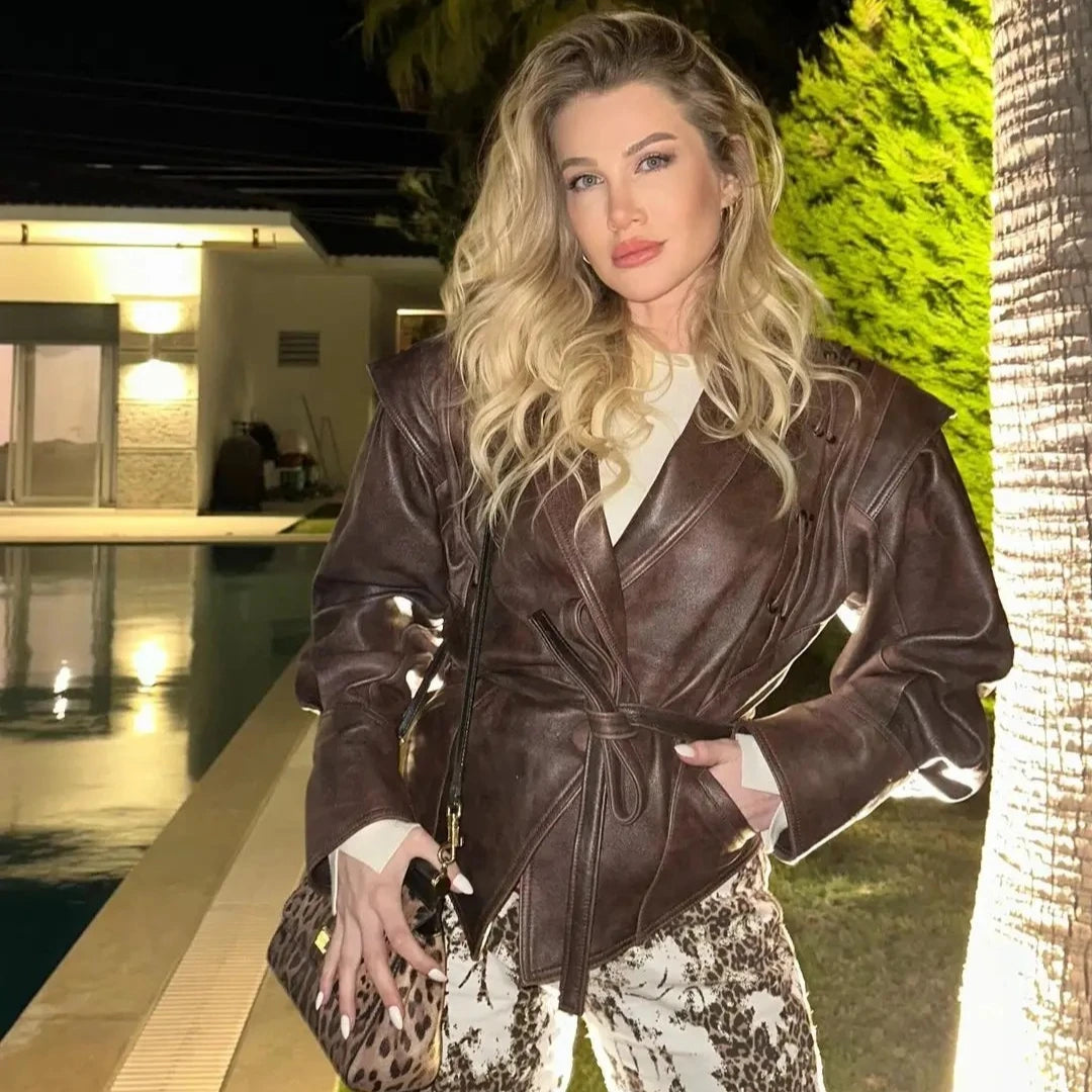 Jaqueta Feminina em Couro Genuíno - Windsor