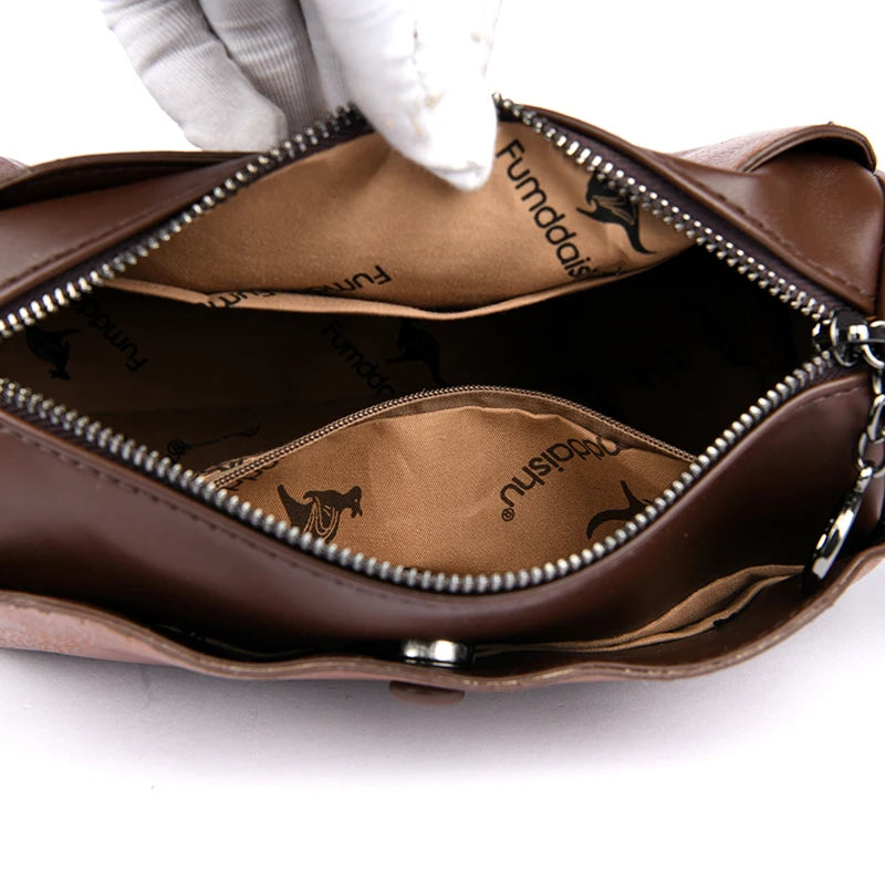 Bolsa Feminina em Couro Genuíno - Chloe Louise