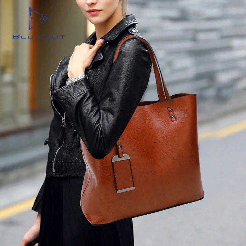 Bolsa Feminina em Couro Genuino - Perla Paris