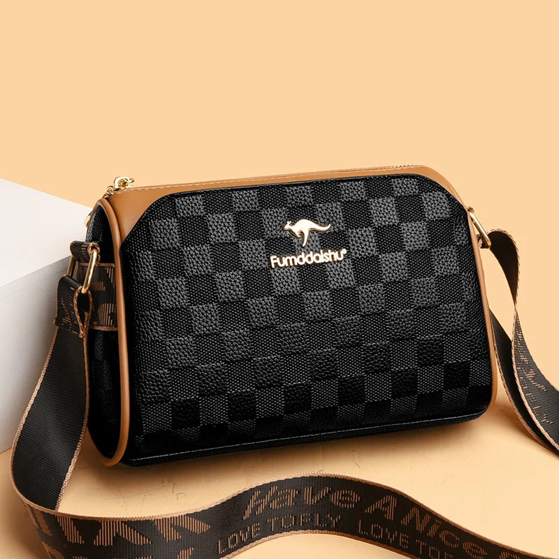 Bolsa Feminina em Couro Genuíno - Chloe Louise