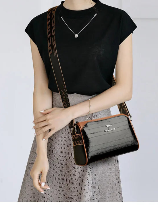 Bolsa Feminina em Couro Genuíno - Chloe Louise