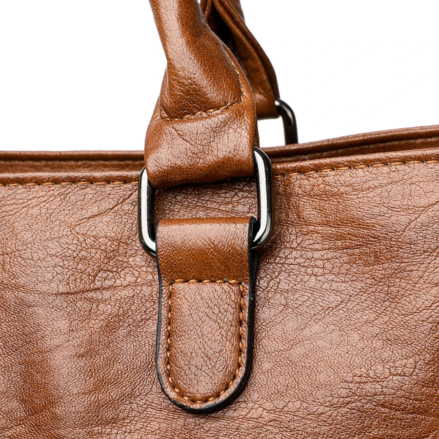 Bolsa Feminina em Couro Genuíno - Bellerose