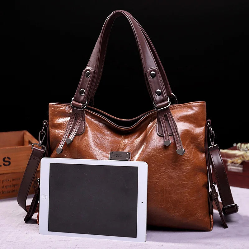 Bolsa Feminina em Couro Genuino - Juvenil Vintage