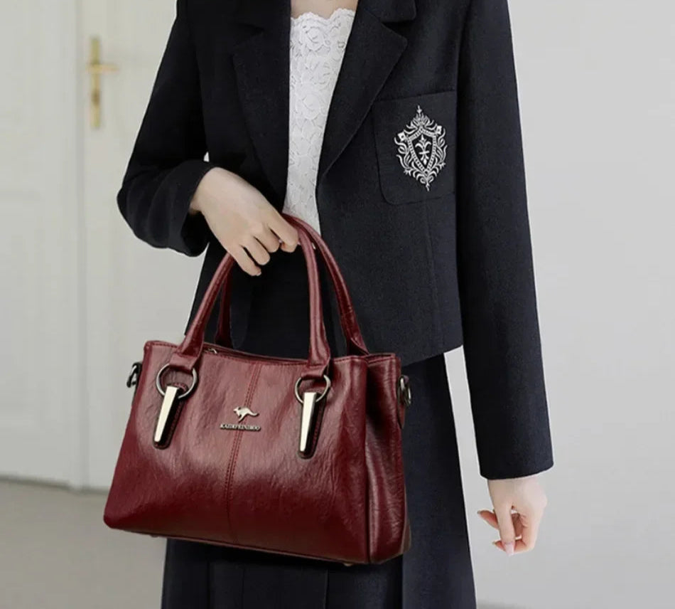 Bolsa Feminina de Couro Genuíno - Aura Legrand
