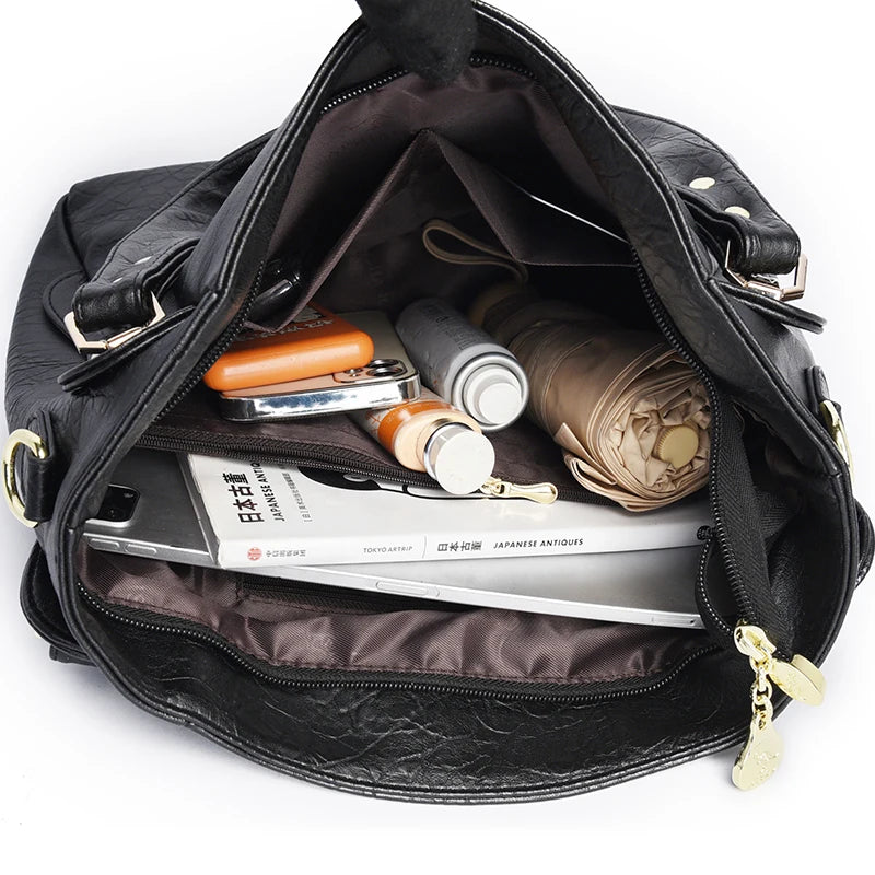 Bolsa Feminina em Couro Genuíno -  Beatrice Lamberti