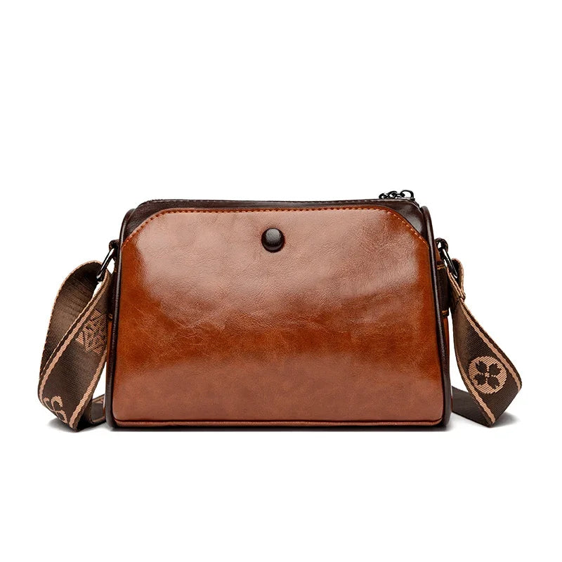 Bolsa Feminina em Couro Genuíno - Chloe Louise