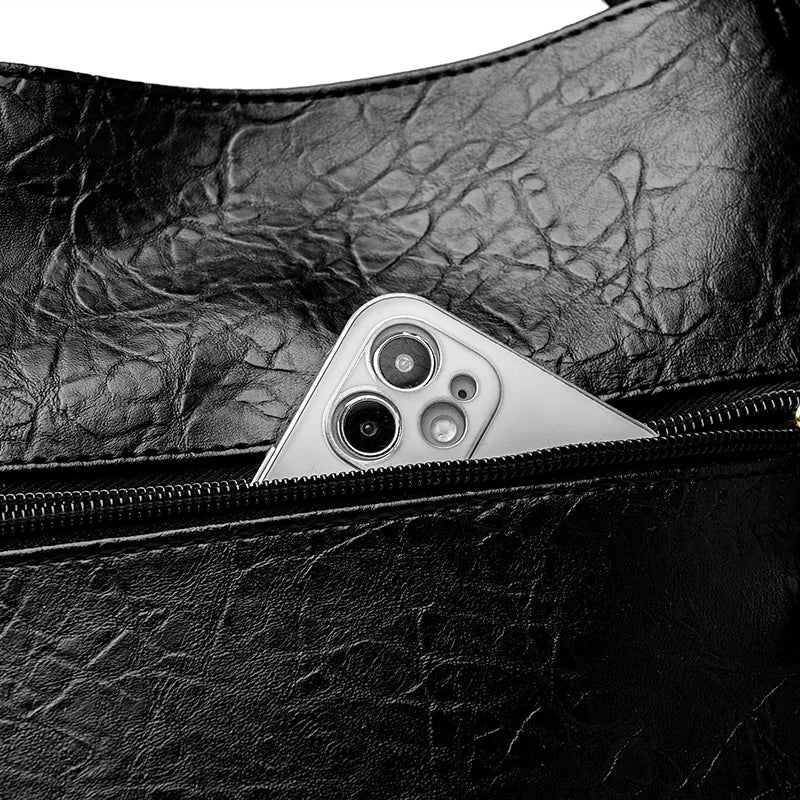Bolsa Feminina em Couro Genuíno -  Beatrice Lamberti