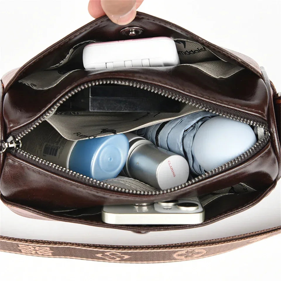 Bolsa Feminina em Couro Genuíno - Chloe Louise