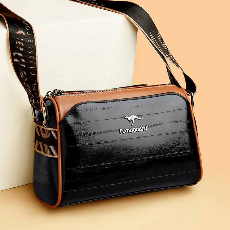 Bolsa Feminina em Couro Genuíno - Chloe Louise