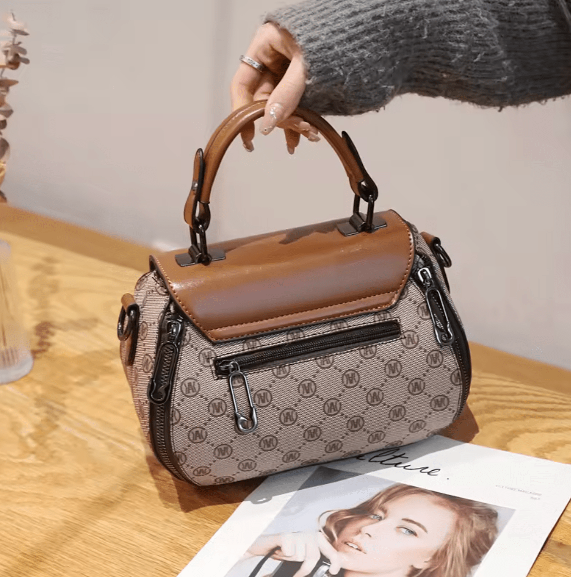 Bolsa Feminina em Couro Genuino - Martini