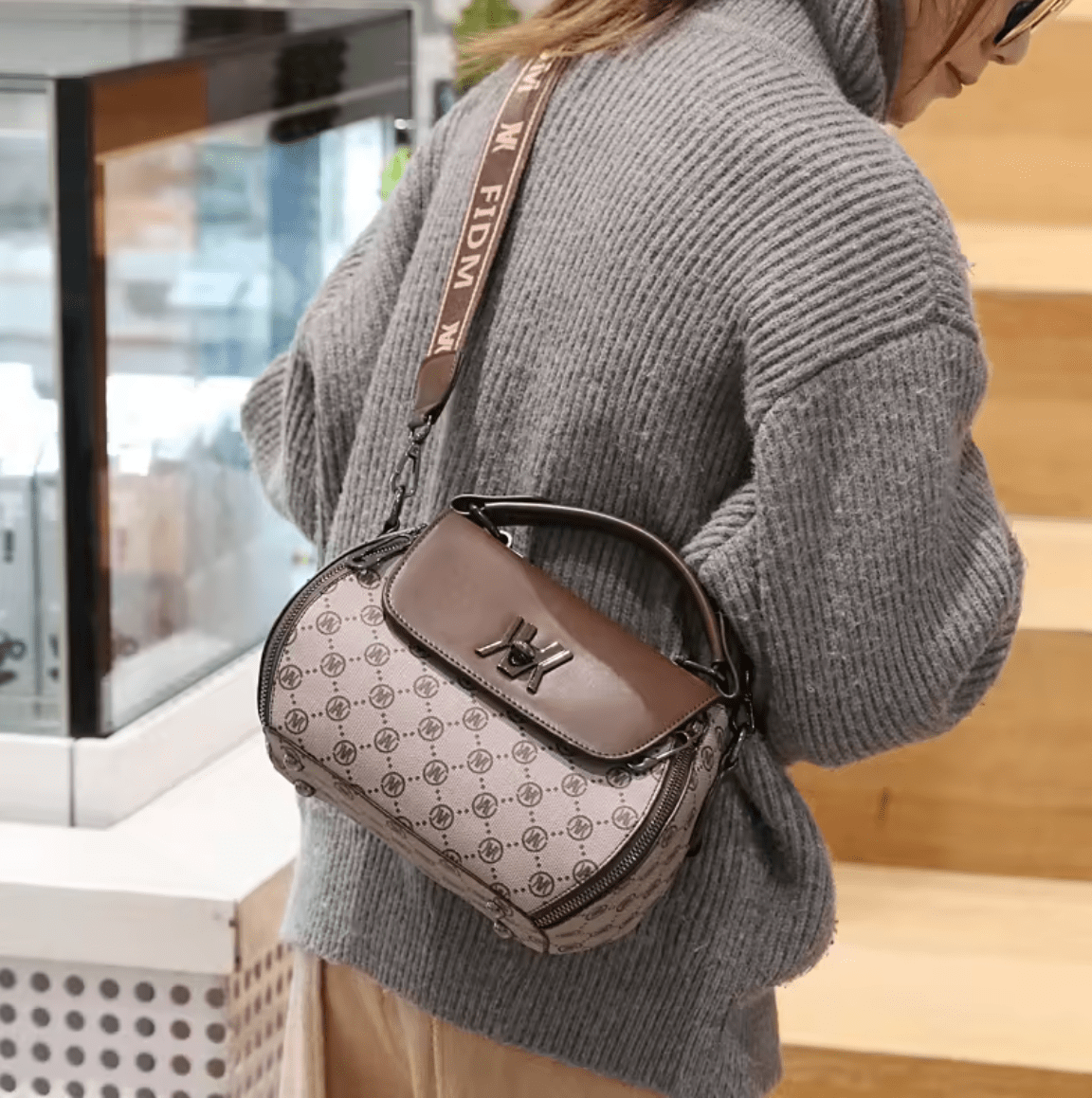 Bolsa Feminina em Couro Genuino - Martini