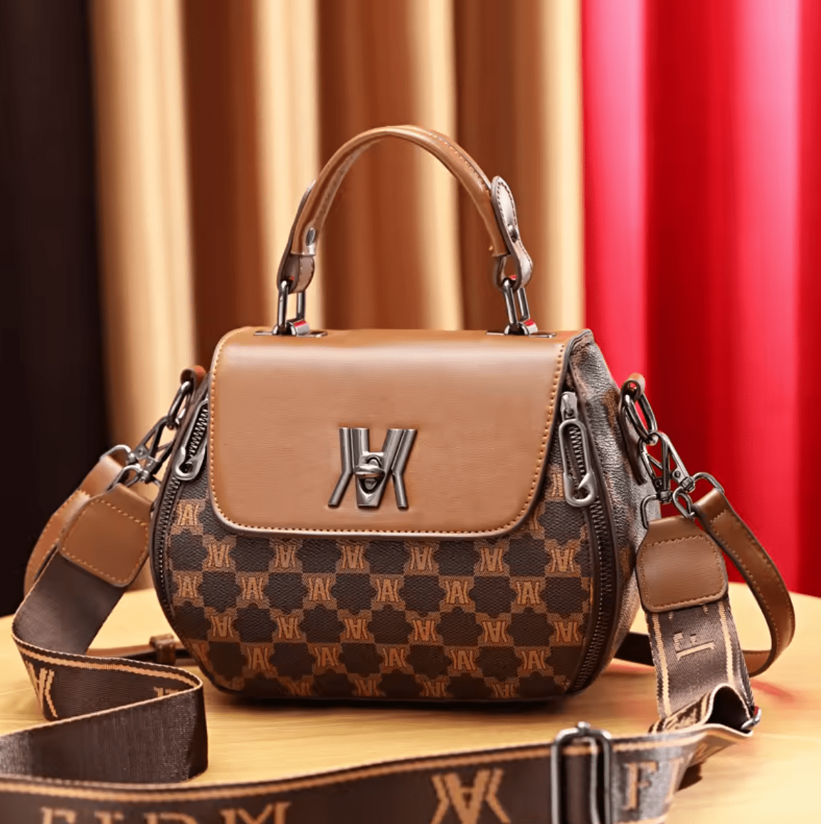Bolsa Feminina em Couro Genuino - Martini