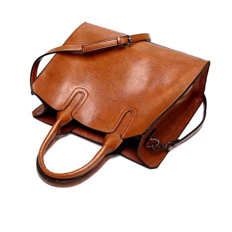 Bolsa Feminina em Couro Genuino - Caliana Premium