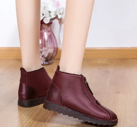 Bota Feminina em Couro Genuino - Sandra Jasmine