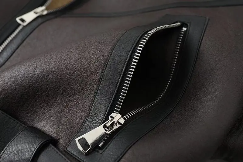 Jaqueta Feminina em Couro Genuino - Geneviv Armand