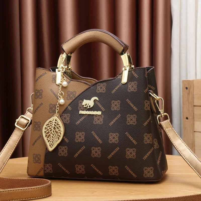 Bolsa Feminina em Couro Genuino - Julieta Ferraz