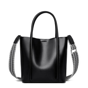 Bolsa Feminina em Couro Genuino - Levy Premium